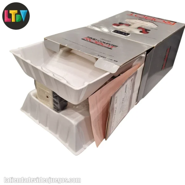 Family Computer Robot Nintendo - Imagen 5